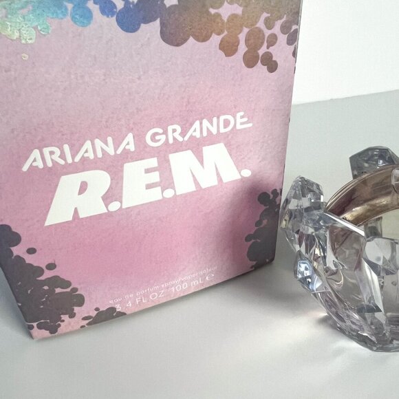 Ariana Grande R.E.M. Eau de Parfume 100mL – 95% Full - Picture 4 of 4